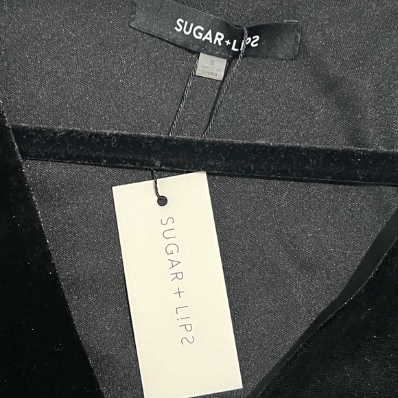 Sugarlips Dakota Velvet Volume Hem Mini Dress, LBD, NWT, Size Small - Picture 4 of 9